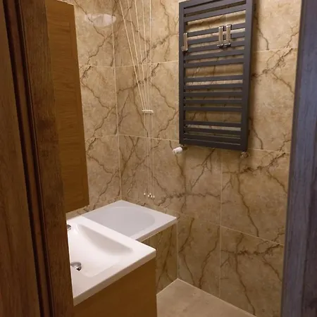 7 Pietro * 比得哥什